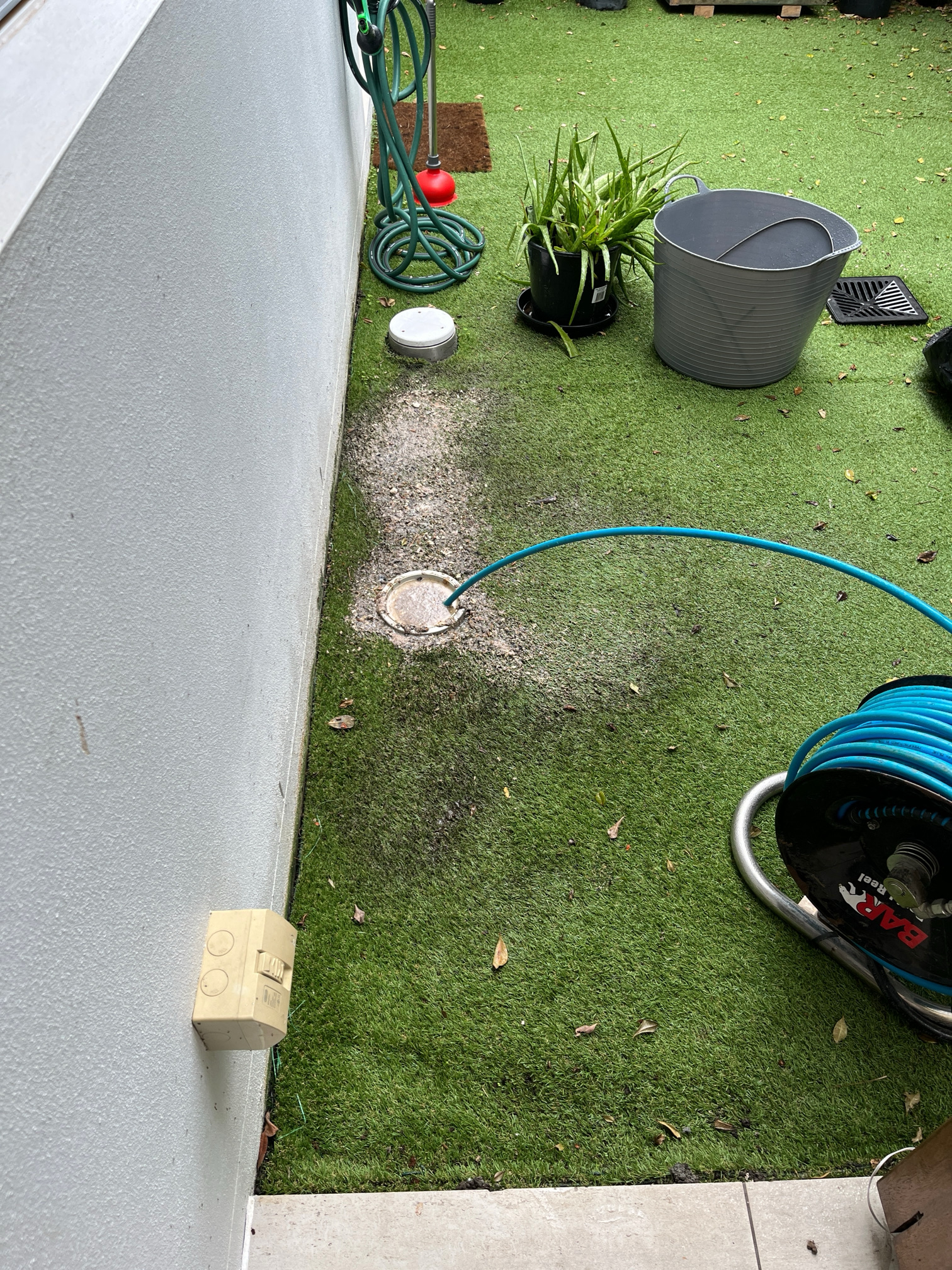Northern Rivers rental: kitchen fat solidified in a cold outside disconnector gully